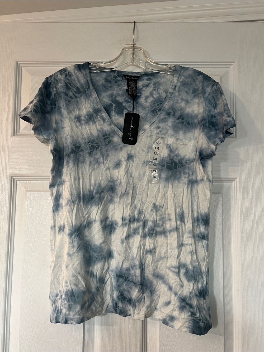 V-Neck Blue Tie-Dye Short Sleeve Tee